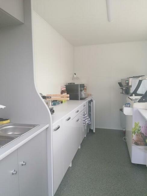 Przyczepa gastronomiczna wyposażona + grill i wędzarnia