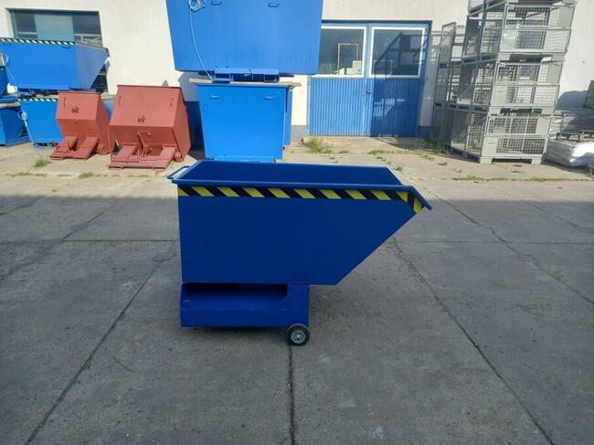 Pojemnik metalowy wyposażony w koła PMMC 400 L