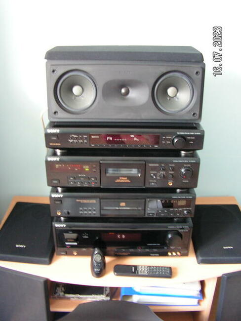 Kolekcjonerska wieża SONY + kolumny głośnikowe (osobno)