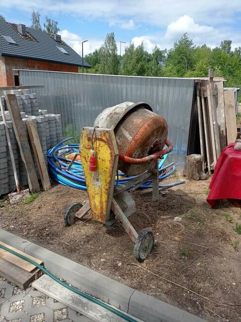 Sprzedam sprawną betoniarkę.