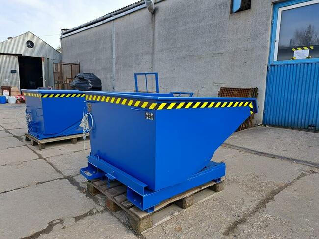 Samowyładowczy kontener do widlaka TK 0,9 m3