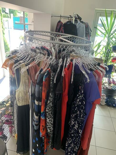 Sprzedam wyposażenie sklepu