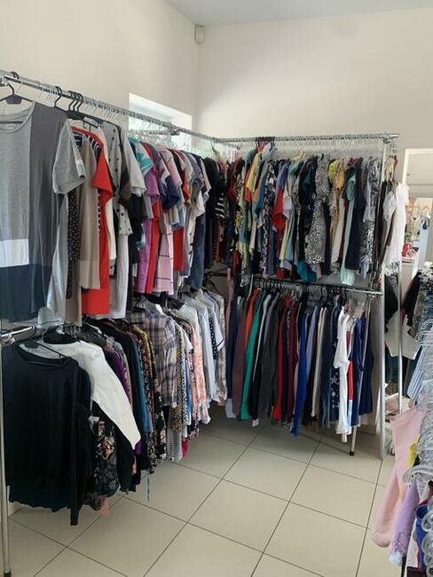 Sprzedam wyposażenie sklepu