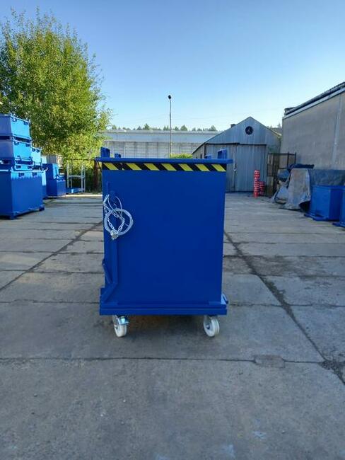 Kontenery PMDC z otwieranym dnem 1700 litrów