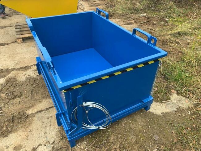 Otwierane dno pojemnik PMDC 750 l