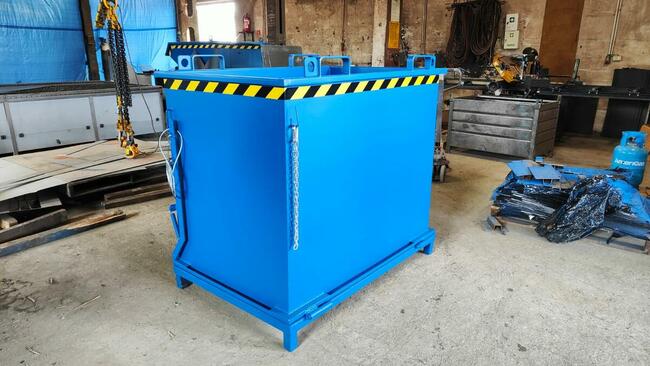 Pojemnik PMDC 1,4 m3 z otwieranym dnem