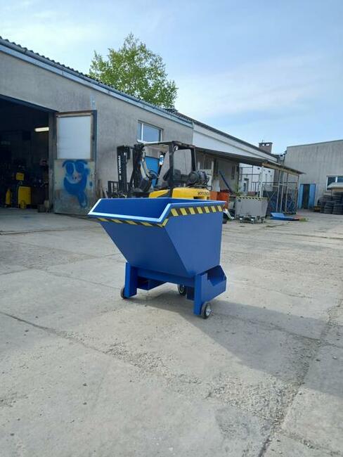 Niewielkich rozmiarów koleba na kołach PMMC 0,25 m3