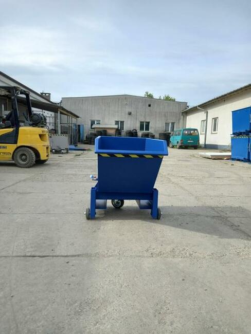 Niewielkich rozmiarów koleba na kołach PMMC 0,25 m3