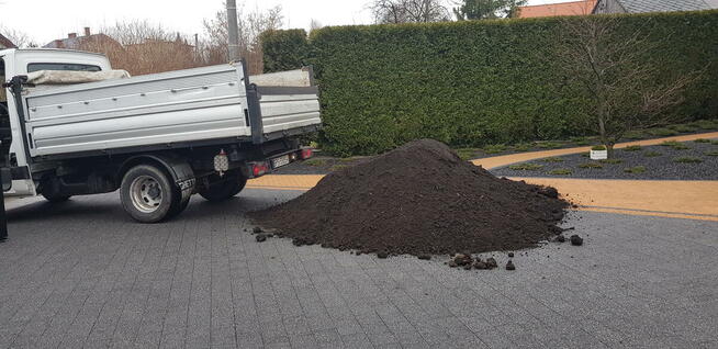 Ziemia ogrodowa przesiewana czarnoziem