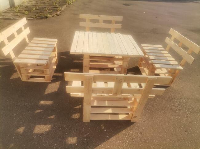 Meble ogrodowe z palet