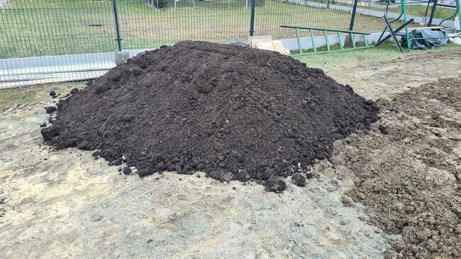 Ziemia ogrodowa przesiewana czarnoziem