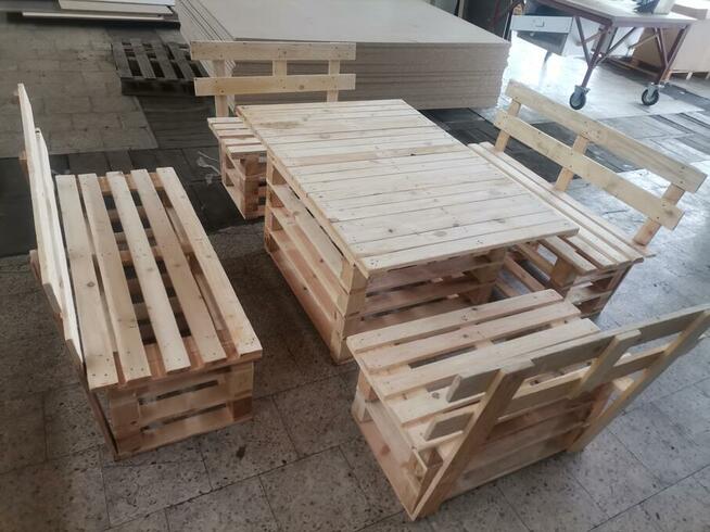 Meble ogrodowe z palet