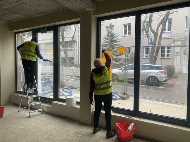 Mycie okien, witryn sklepowych. Firma sprzątająca KIELCE