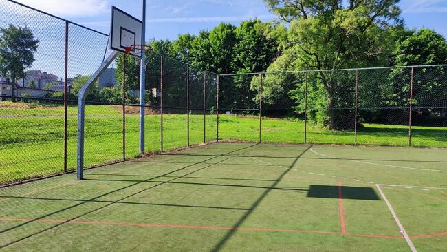 SZTUCZNA TRAWABOISKO PIŁKARSKIE 1900M2 UŻYWANE