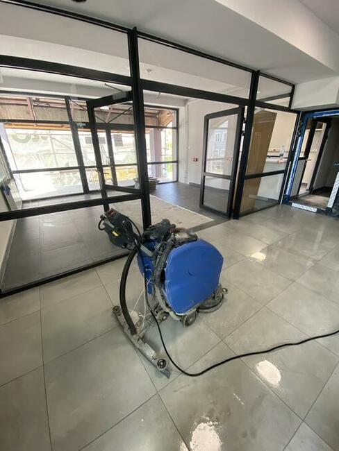 Maszynowe czyszczenie/mycie posadzek, płytek,PCV-KIELCE