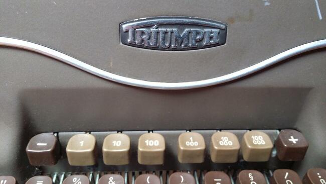 TRIUMPH MATURA MASZYNA DO PISANIA