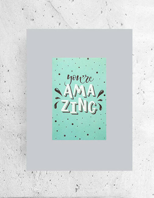 mały bplakat z napisami, szaro miętowy obrazek