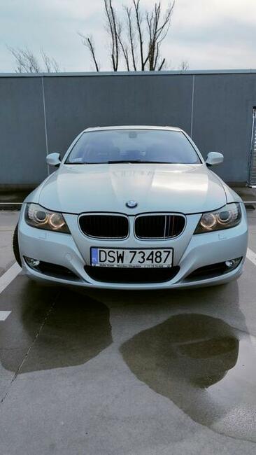 BMW E90 320i LCI zadbany