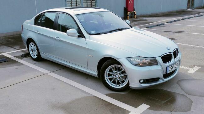 BMW E90 320i LCI zadbany