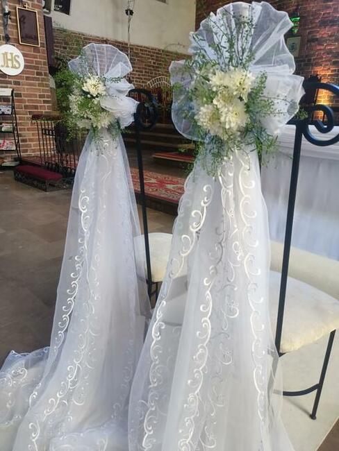 Dekoracje ślubne kościoła MARTADECOR