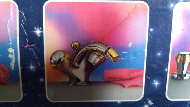 Bateria pod prysznic i kran do umywalki