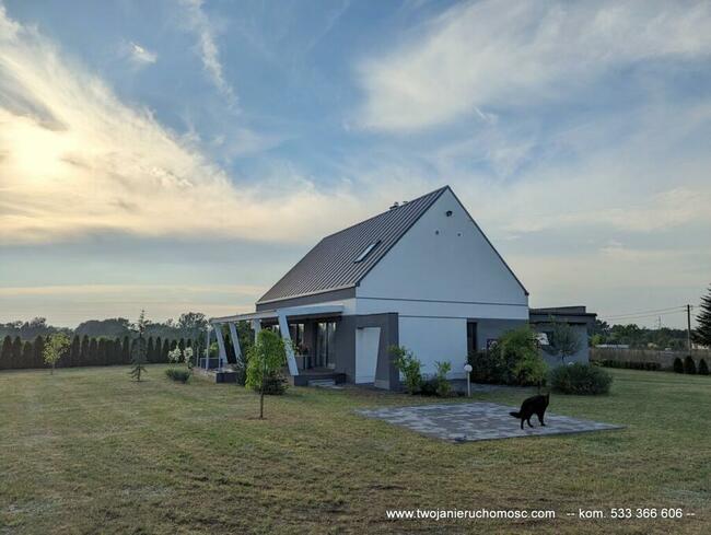 Brzeźnica - nowoczesny, energooszczędny dom na sprzedaż