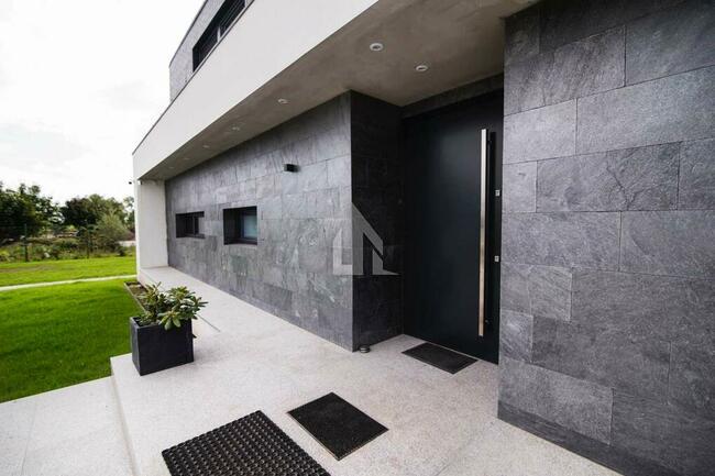 Płytki elewacyjne z łupka kwarcytowego Silver Grey