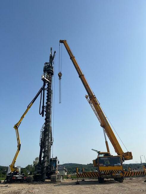 Zwyżka podnośnik koszowy podest 20m 25m wynajem usługi LEMON