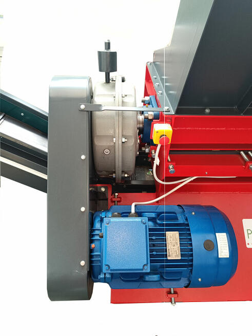 MŁYN RĘBAK ROZDRABNIACZ DO PLASTIKU, RYNIEN, RUR, PCV