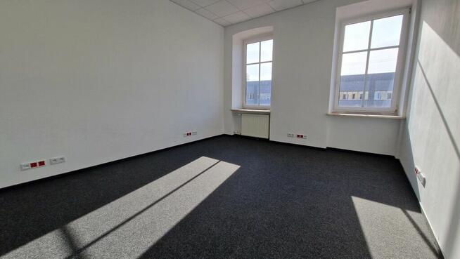 Lokale biurowo-użytkowe, Łódź, Górna, Suwalska 16