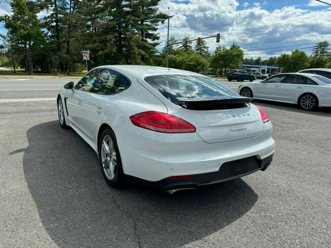 PORSCHE PANAMERA 2