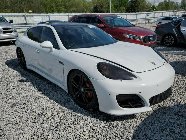 PORSCHE PANAMERA S