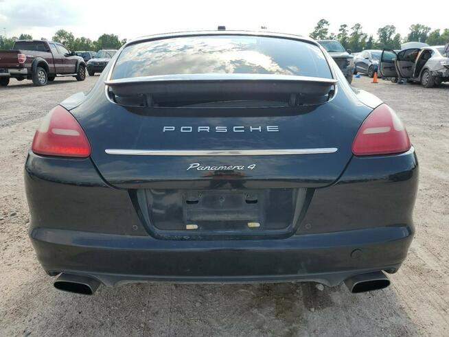 PORSCHE PANAMERA 2