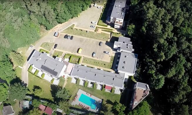 Miejsca postojowe, strzeżone osiedle, Wisełka