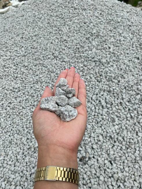 Grys granitowy jasno szary, dalmatynczyk . Frakcja 16/22mm