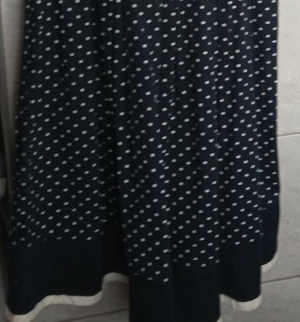 Letnia sukienka w groszki