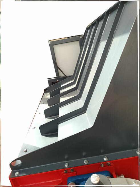 MŁYN RĘBAK ROZDRABNIACZ DO PLASTIKU, RYNIEN, RUR, PCV