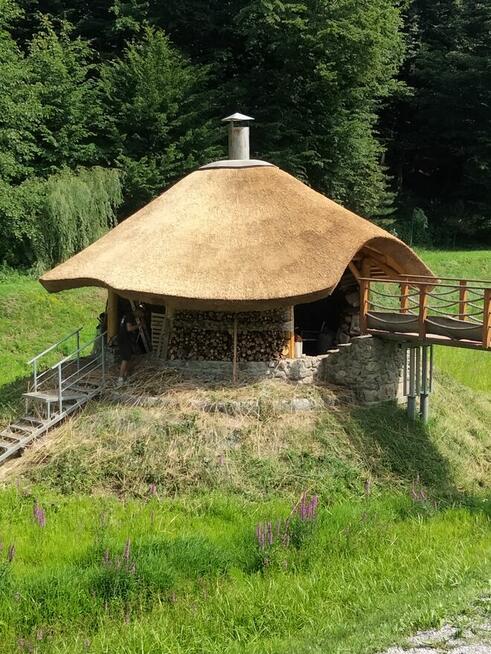 Altana ogrodowa z trzćiny