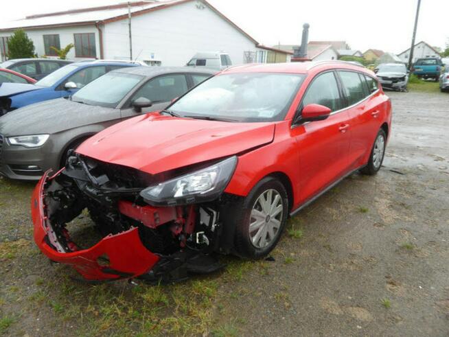 Ford Focus Turnier 1.5 EcoBlue Start-Stopp-System COOL&CONNECT