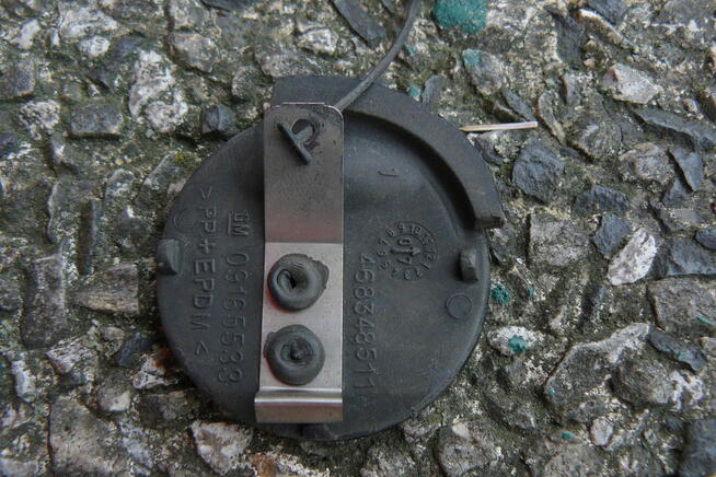 Opel Tigra TwinTop zaslepka haka hol.przedn.zderzaka