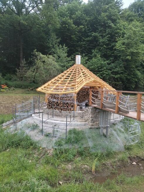 Altana ogrodowa z trzćiny