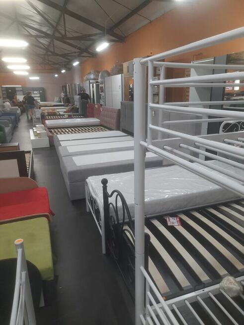 Wyprzedaż mebli tapicerowanych - przeceny do 70% taniej