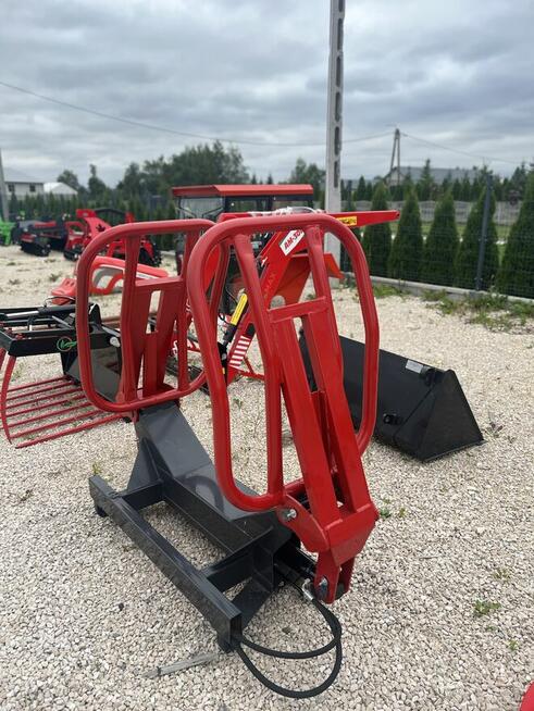 Chwytak bel balotów siana na siłownik sianokiszonki DOSTAWA