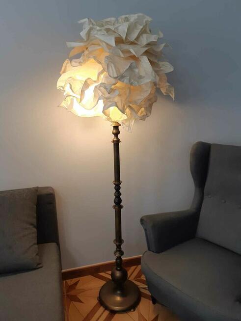 Biblioteczka, kredens, biurko ...