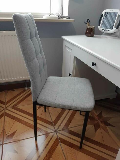 Biblioteczka, kredens, biurko ...