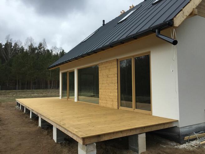 Deski tarasowe modrzew syberyjski 28x150mm ryflowana i gładka