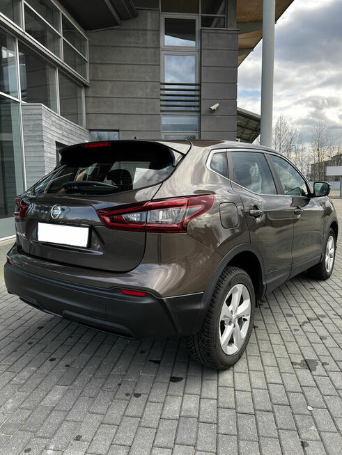 BEZWYPADKOWY ZDERZAK TYŁ NISSAN QASHQAI 2020 ideał na montaż
