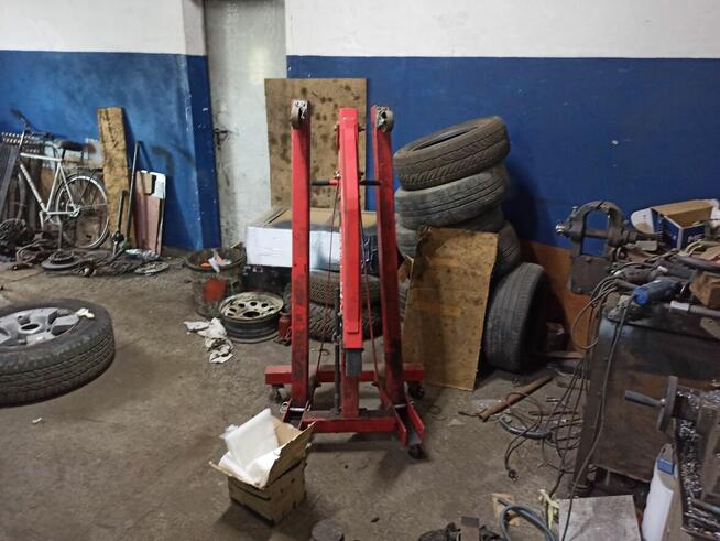Sprzedam wyposarzenie warsztatu samochodowego
