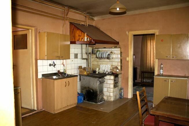 DOM ŚREDNICA-JAKUBOWIĘTA Z RZECZKĄ