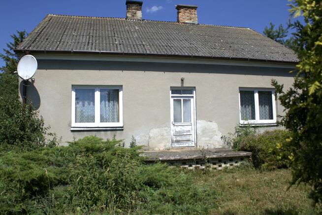 DOM ŚREDNICA-JAKUBOWIĘTA Z RZECZKĄ